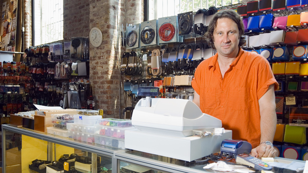Illustration for article titled 8 Cashiers Who Think They’re People